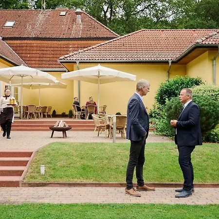 Waldhotel Forsthaus Hainholz فندق بريتسفالك