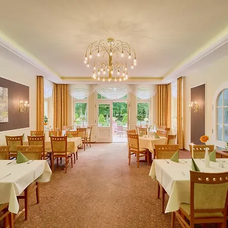 Waldhotel Forsthaus Hainholz 3* بريتسفالك