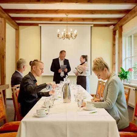 Waldhotel Forsthaus Hainholz فندق